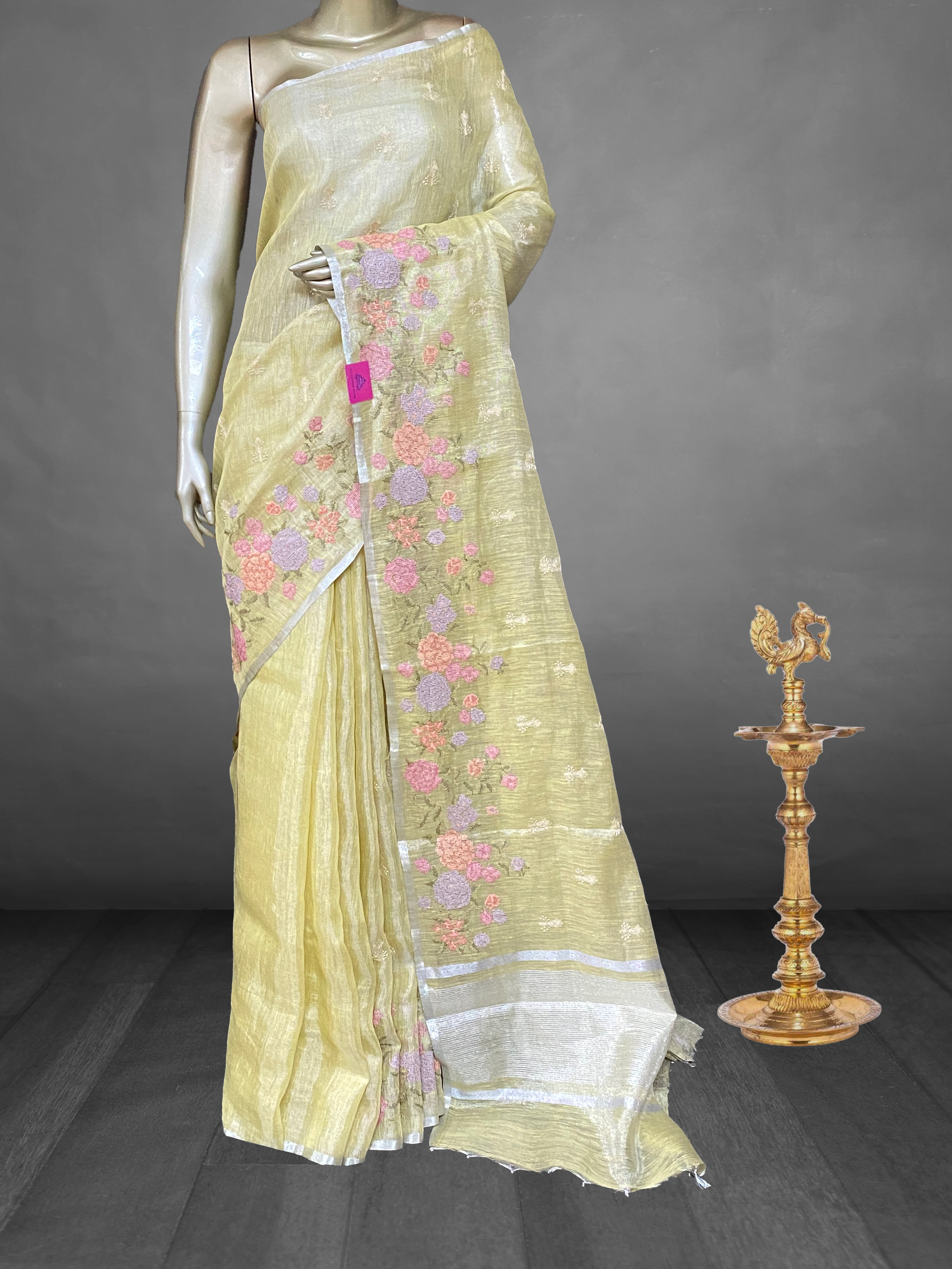 Rishika - The Linen Saree in Floral Thread Embroidery 18672 Rishika - The Linen Saree in Floral Thread Embroidery 18672