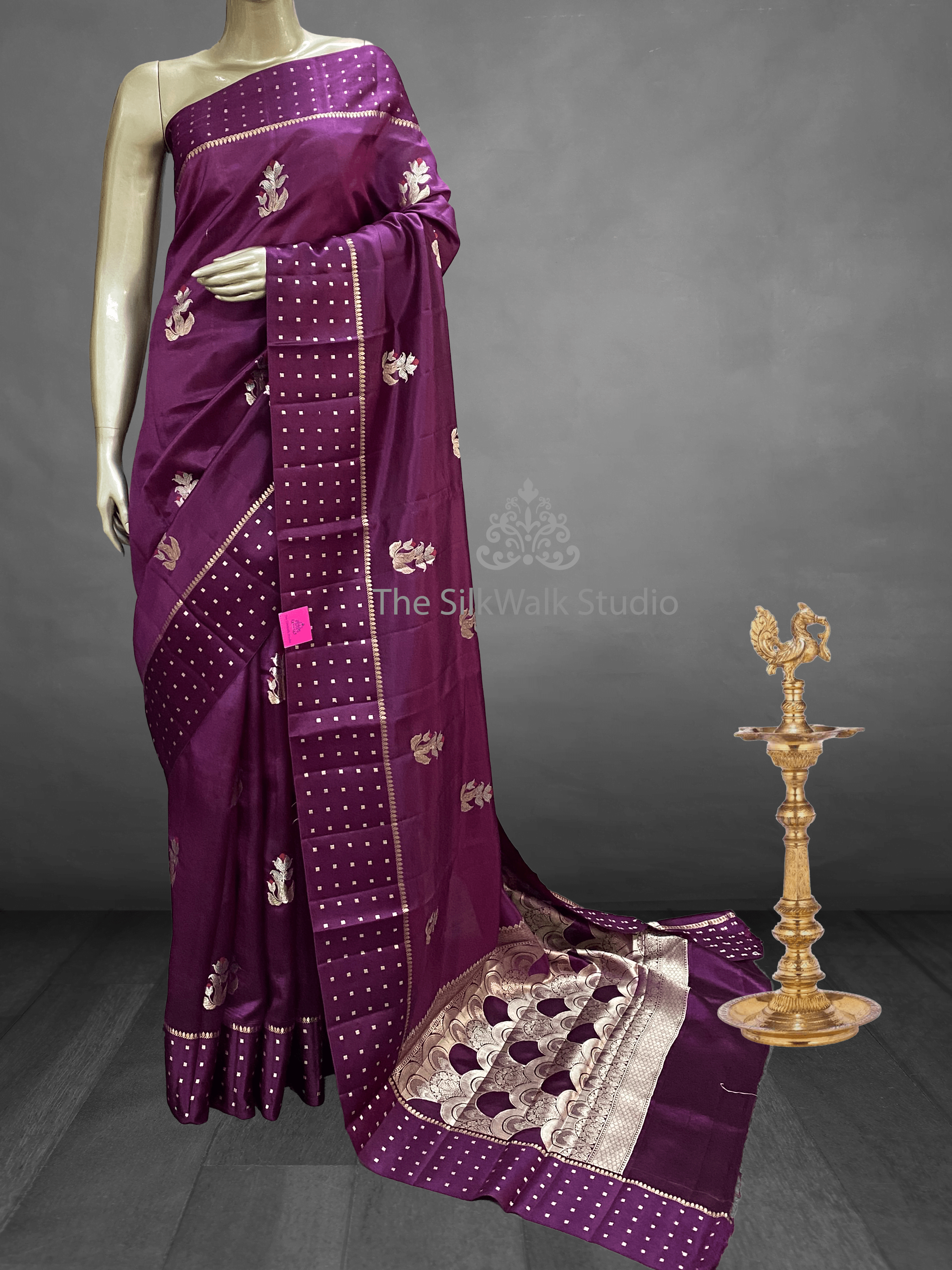 Prahba - The Pure Mango Silk Banarasi Handloom Saree 19326 Prahba - The Pure Mango Silk Banarasi Handloom Saree 19326