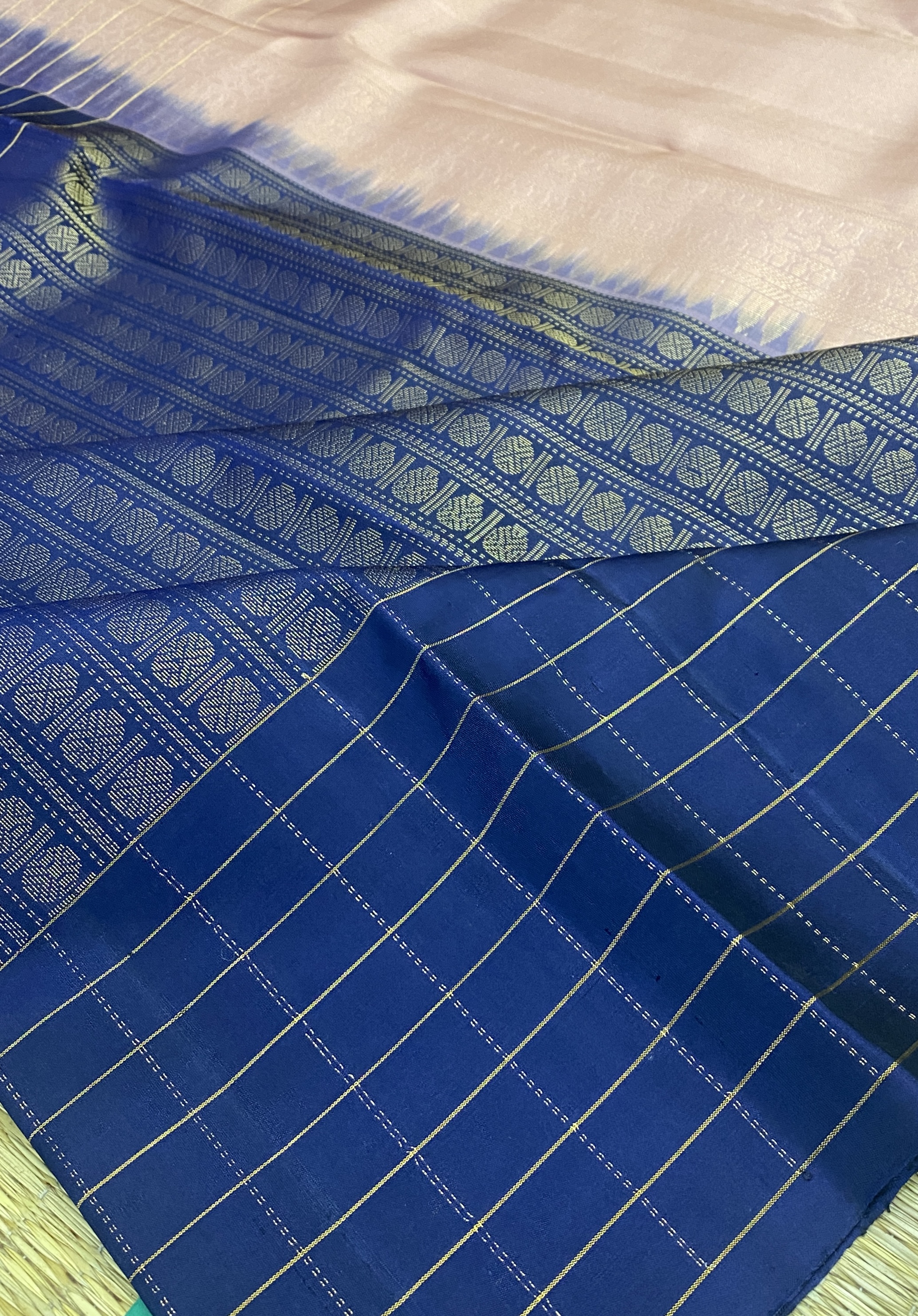 Swasthi - The Ayiram Butta Silk Saree 19337 Swasthi - The Ayiram Butta Silk Saree 19337