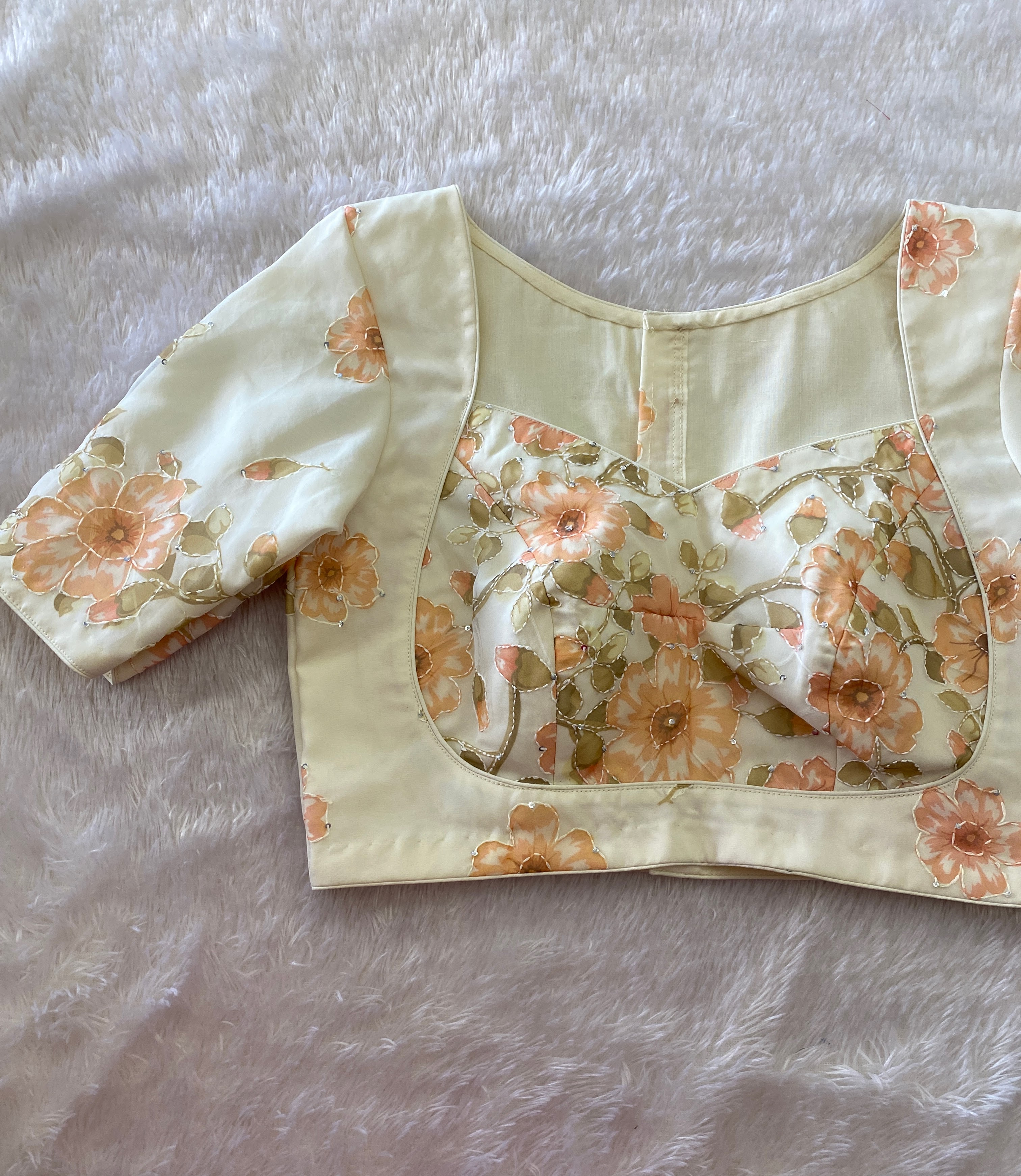 Tailoring Blouse - U Cut Panel